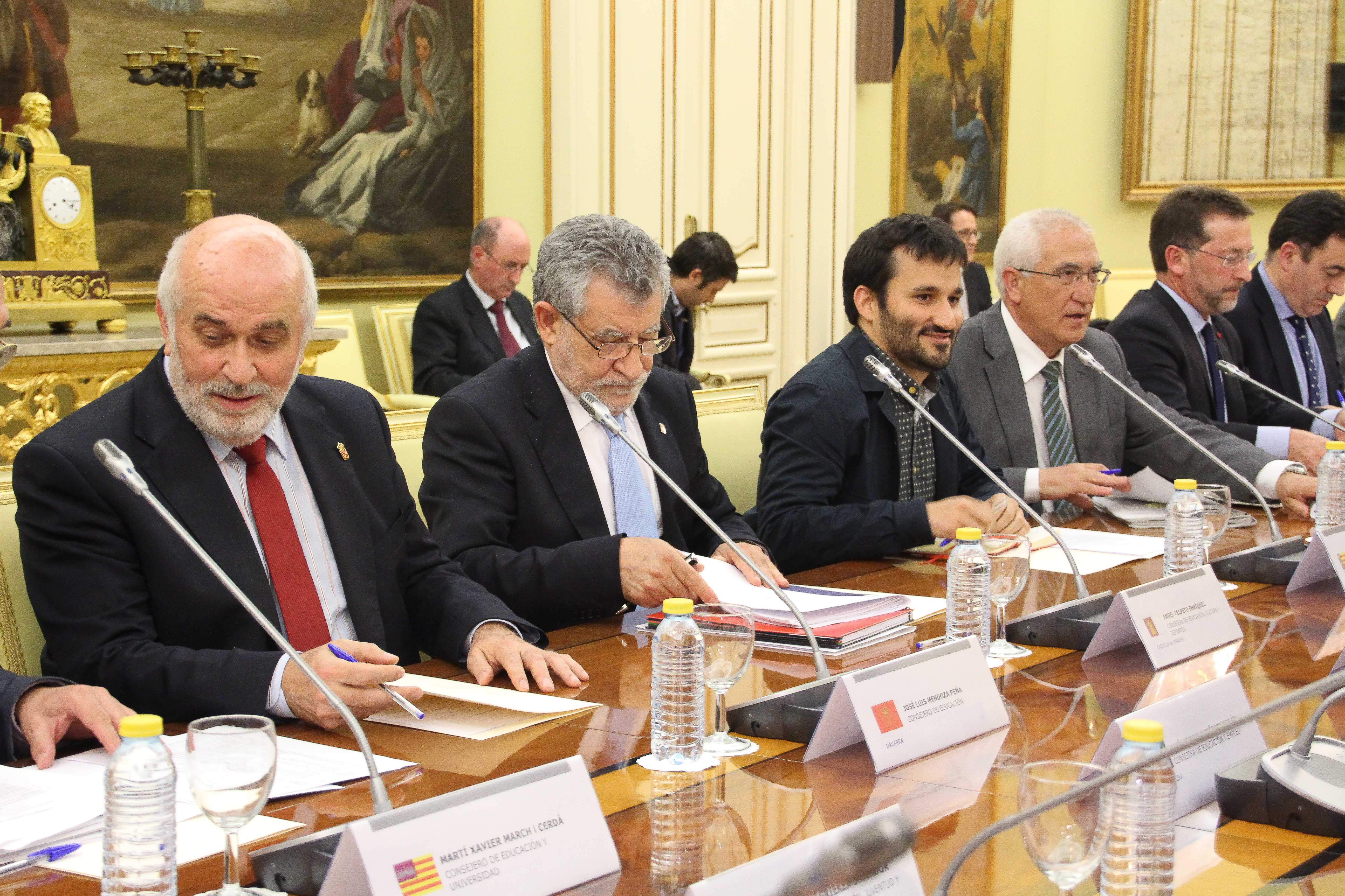 La Junta se opone a la reválida de final de la ESO y del Bachillerato 3 La Junta se opone a la reválida de final de la ESO y del Bachillerato