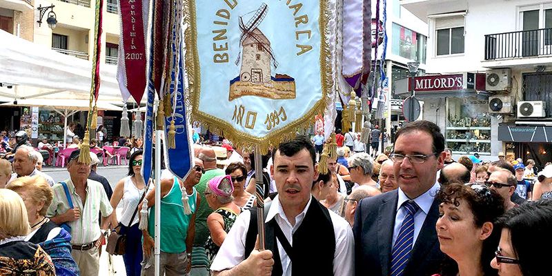 Prieto acompaña a la Casa de La Mancha en Benidorm y Comarca en su celebración del Día de C-LM