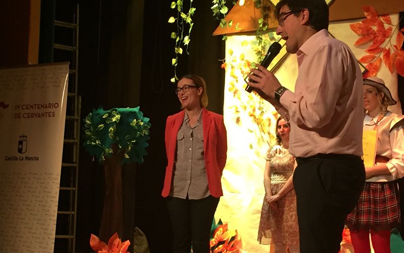 Más de 300 escolares de Sigüenza asisten a la representación teatral ‘Quiero ser Quijote’