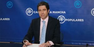 Robisco en rueda de prensa, 040516