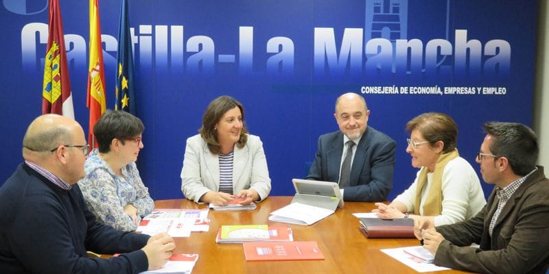 El Gobierno regional invita a Cáritas a participar en las próximas convocatorias de los planes ‘Garantía +55’ y del destinado a mayores de 45
