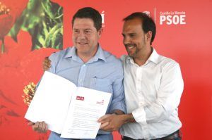 20160624_Bellido entrega contrato por Guadalajara a García-Page