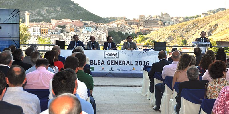 Caja Rural CLM patrocina la Asamblea de CEOE-Cepyme Cuenca y alaba su apuesta por el empleo y el desarrollo
