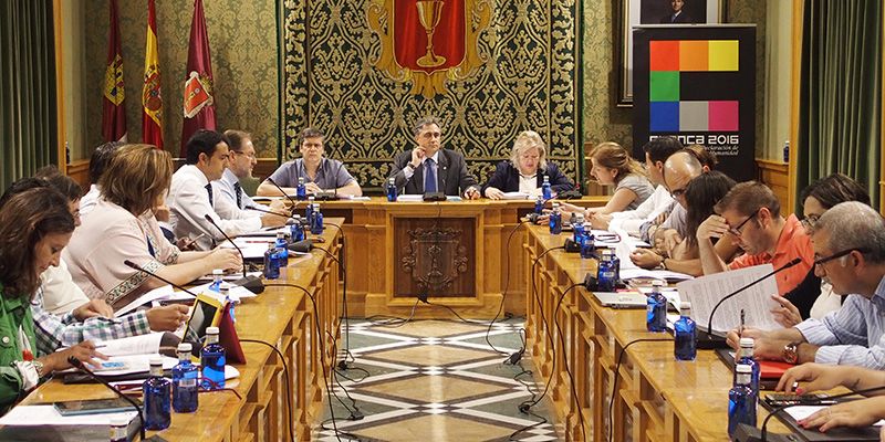 PSOE, IU y C’s ‘ponen en riesgo’ las Escuelas Municipales Deportivas en Cuenca para la próxima temporada