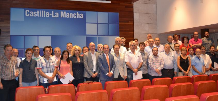 El Gobierno regional firma convenios de ayuda a domicilio con 58 municipios de la provincia de Guadalajara 1 ayuda a domiclio