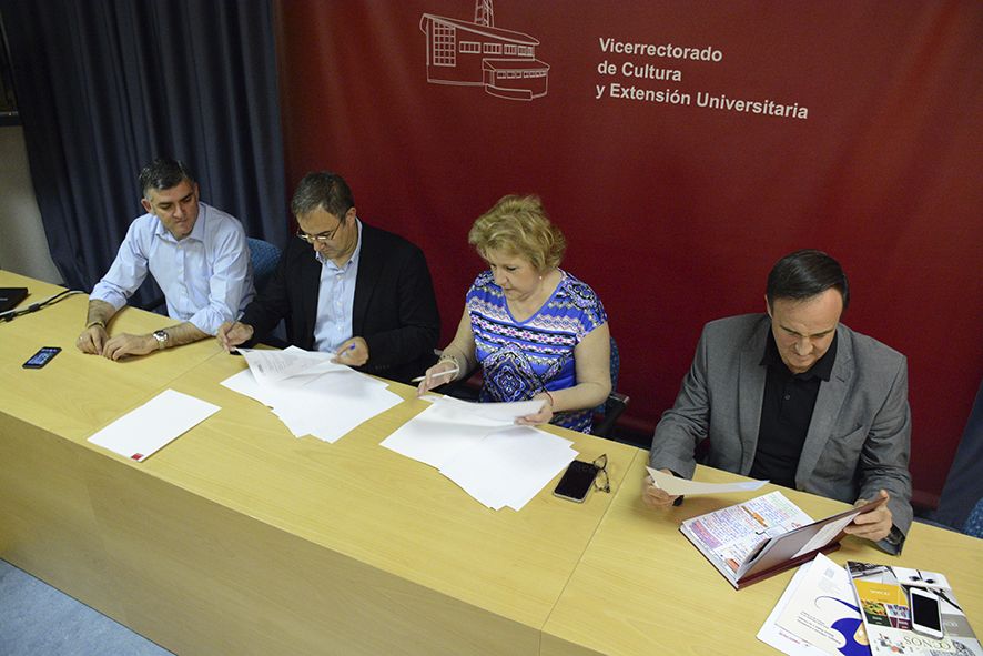 La Universidad regional desarrolla un juego interactivo didáctico sobre la vida y obra de Cervantes