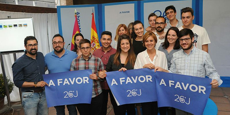 Cospedal destaca que el PP es el único capaz de crear empleo y defender la unidad de España