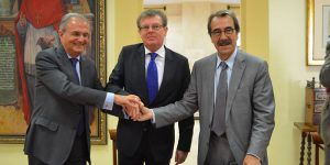 De izqda. a dcha. Ignacio Egea, Miguel Ángel Collado y Emilio Ontiveros (a)