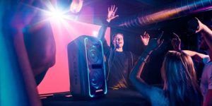 El DJ Mike Williams añade música a la campaña europea de Sony