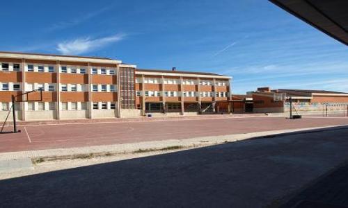 La Junta cede un espacio al Fórum de la Discapacidad de Cuenca para poner en marcha un Programa de Respiro Familiar durante el verano