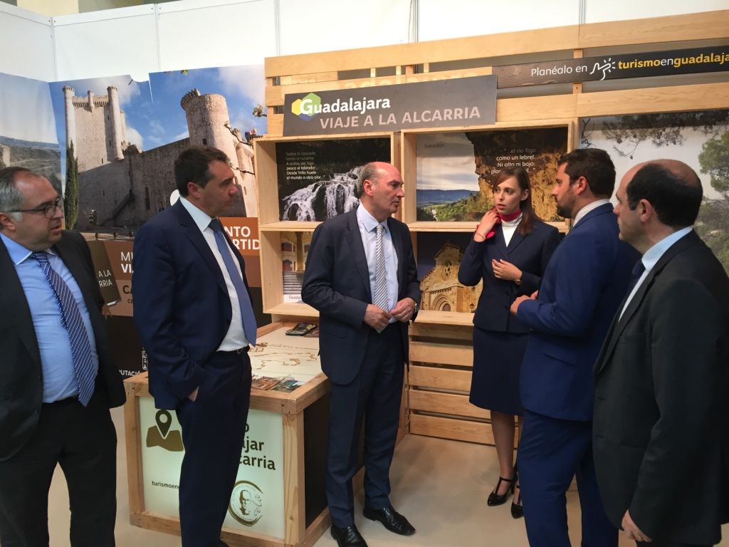 ‘Viaje a la Alcarria’ visita la Feria de Artesanía de Primavera en Ciudad Real
