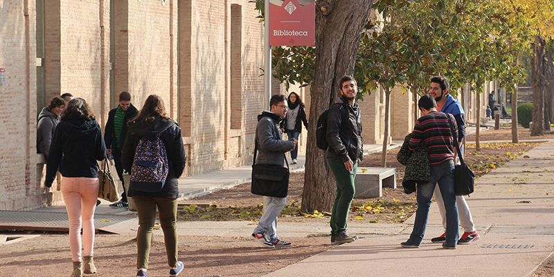 La Junta apuesta por “retener y retornar el talento regional” con la financiación de precios públicos de másteres universitarios