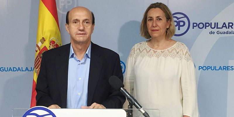 Sánchez califica como «desagradables» las trampas de Page y Bellido a la Ley Electoral