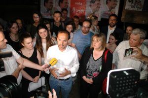 Pegada carteles PSOE Guadalajara 26J