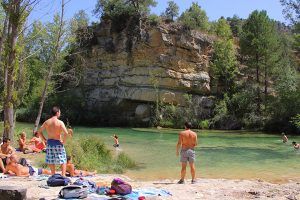 La provincia de Guadalajara cuenta este verano con ocho zonas de baño naturales controladas 2 Poza-en-el-Puente-de-San-Pedro-Alto-Tajo-Guadalajara.-Miguel-Cuesta
