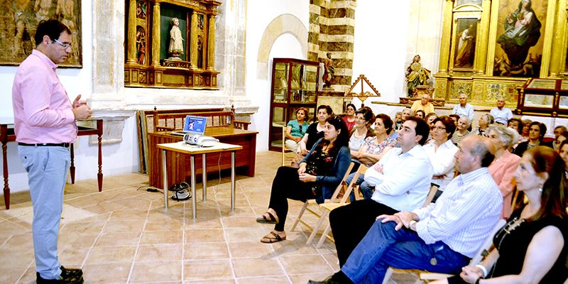 Diputación devuelve totalmente restaurado a Palomares del Campo el cuadro de la Adoración de los Reyes Magos