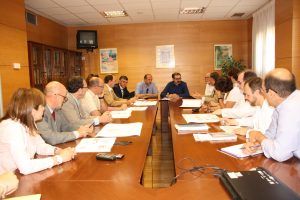 La Junta analiza el Plan Funcional del nuevo Hospital de Cuenca junto a arquitectos, miembros de la empresa constructora y técnicos 2 REUNIÓN EMPRESAS NUEVO HOSPITAL 023