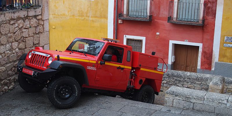  Espectacular presentación de un vehículo contra incendios pionero a nivel mundial