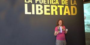 Una canadiense se convierte en la turista número 1.000 de la exposición ‘La poética de la libertad’ en la Catedral de Cuenca
