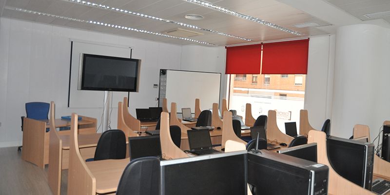 El Coworking G2WORK  de Cuenca inicia sus talleres con una ponencia sobre el modelo de negocio