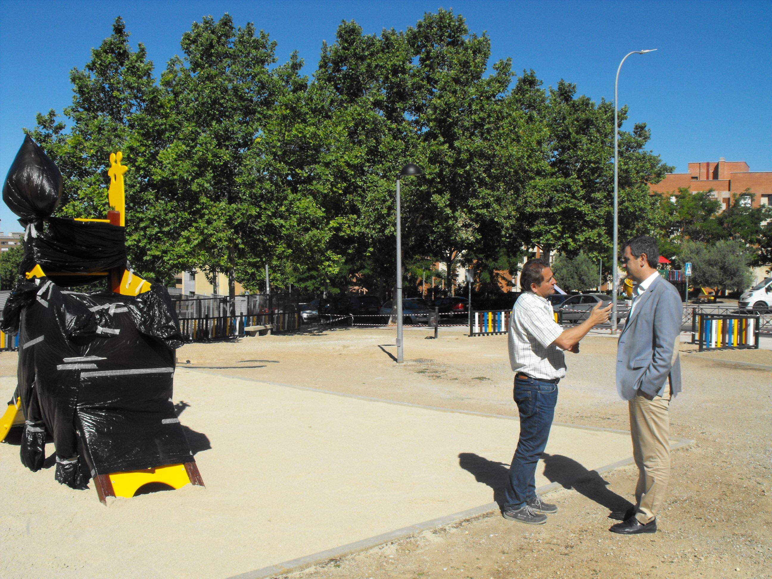 El Ayuntamiento de Guadalajara recupera un nuevo resto urbano y lo convierte en una zona de juegos infantil