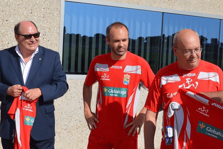 GLOBALCAJA renueva su apoyo con el club atletismo de Fuentealbilla