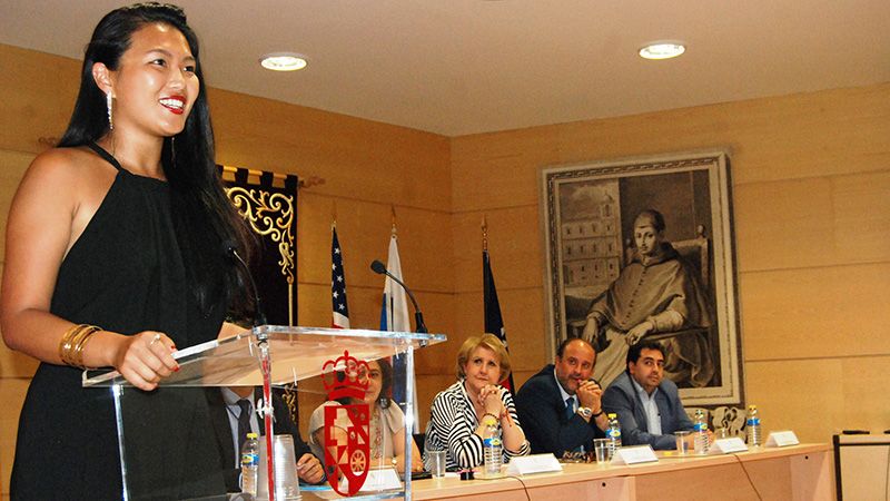 El Gobierno de Castilla-La Mancha elaborará una estrategia conjunta con la UCLM para impulsar el turismo idiomático