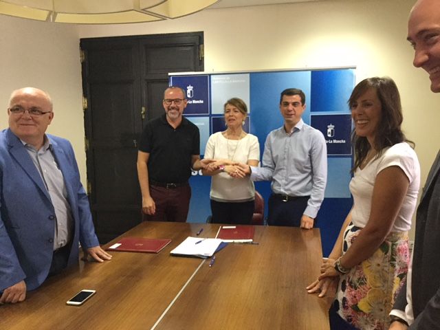 El Gobierno regional destina 2,4 millones de euros a diez Planes Locales de Integración Social para evitar que “la pobreza pase a ser exclusión social”