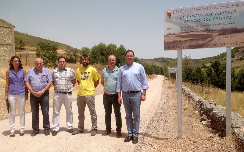 Diputación mejora dos caminos acercando la capital a Villar del Maestre y Verdelpino de Huete