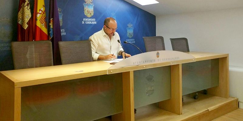 Ruiz no ve pruebas «palpables» de anomalías en adjudicación de conciertos en Guadalajara