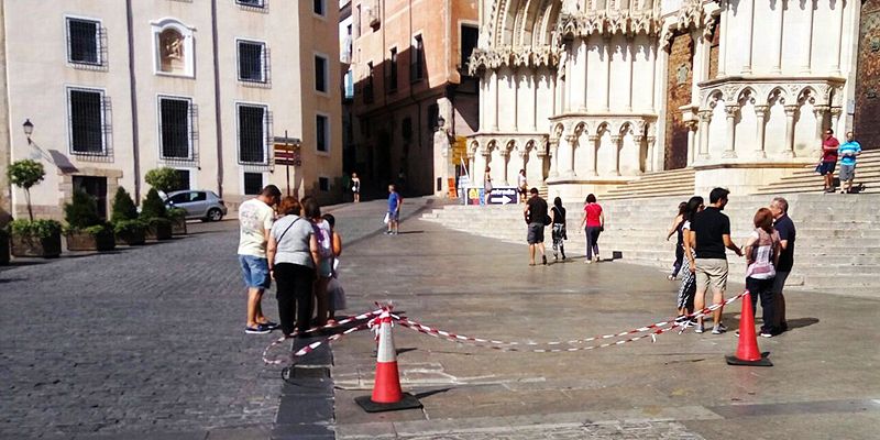 El PSOE insta a Mariscal a arreglar «de una vez» las baldosas de la Plaza Mayor