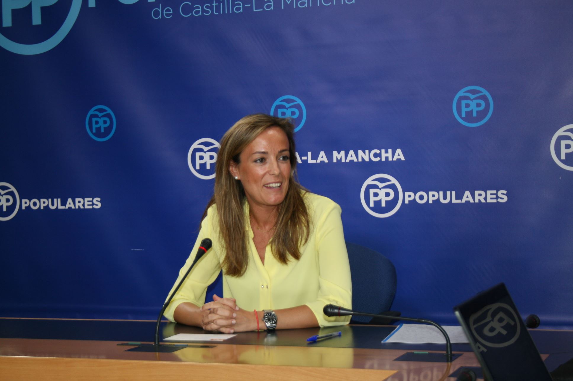 Navarro asegura que el incremento de la deuda sanitaria en el último año pone de manifiesto la caótica gestión de Page 3 Navarro asegura que el incremento de la deuda sanitaria en el último año pone de manifiesto la caótica gestión de Page