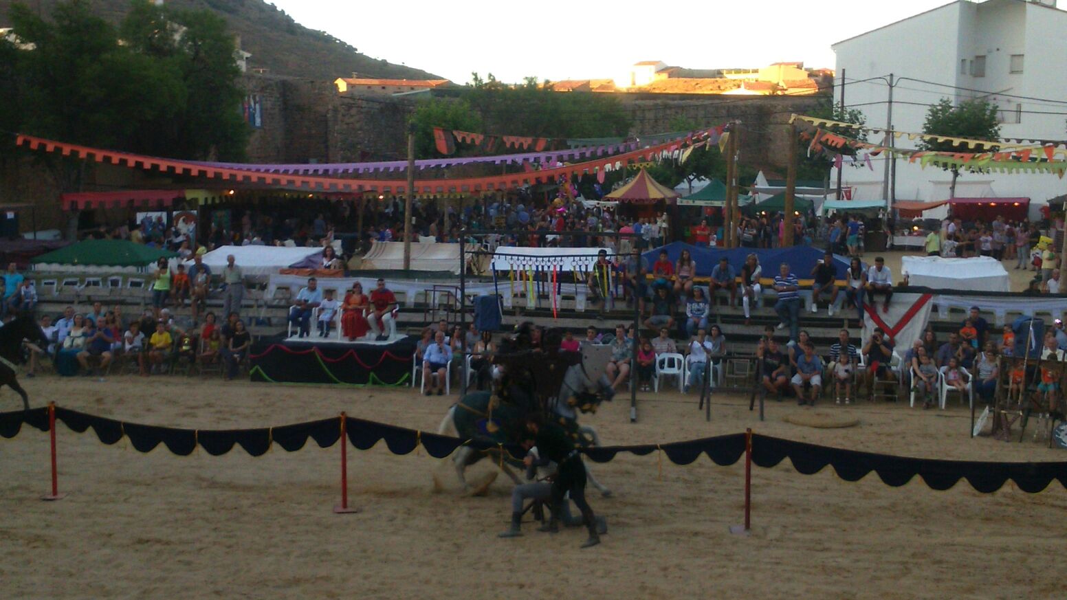 La Alvarada de Cañete vuelve a ser espectacular un año más 1 CpNQ6nrXYAAvNyN