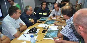 El delegado de la JCCM en Guadalajara se reúne en Puesto de Mando Avanzado en Chiloeches