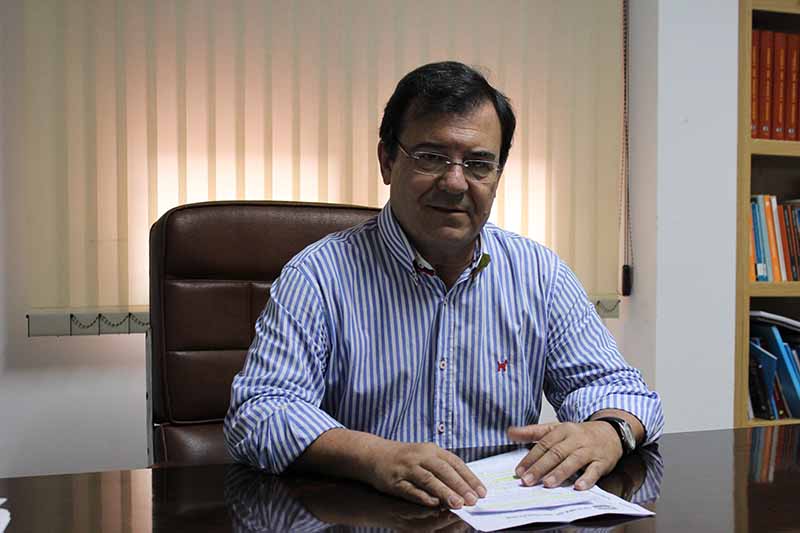 El PP asegura que Castilla-La Mancha superará el objetivo de déficit y "con Page volveremos a las facturas en los cajones” 3 El PP asegura que Castilla-La Mancha superará el objetivo de déficit y «con Page volveremos a las facturas en los cajones”