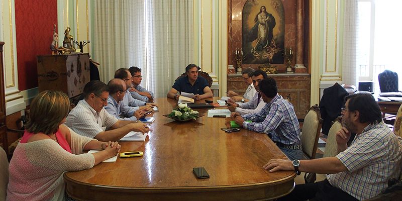 El Ayuntamiento de Cuenca sancionará a un ciudadano por la quema de un contenedor de residuos orgánicos