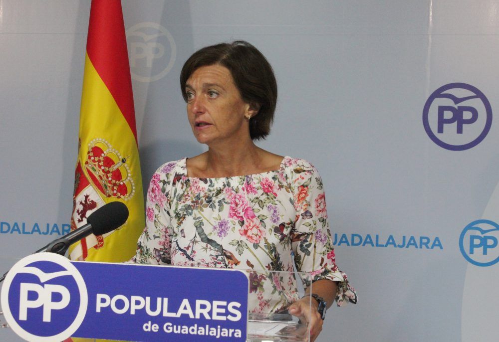 Ana González: “Mariano Rajoy sigue trabajando y mueve ficha para conseguir un Gobierno estable, que es lo que necesita ya España”