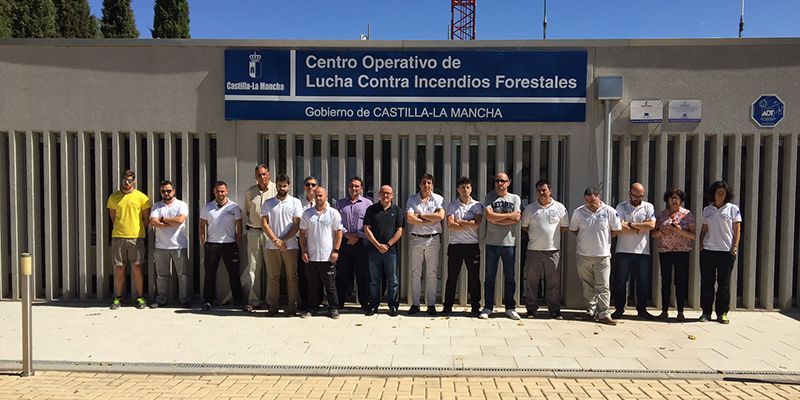 Minuto de silencio en los centros operativos provinciales y regional de lucha contra incendios forestales por el agente fallecido en La Palma