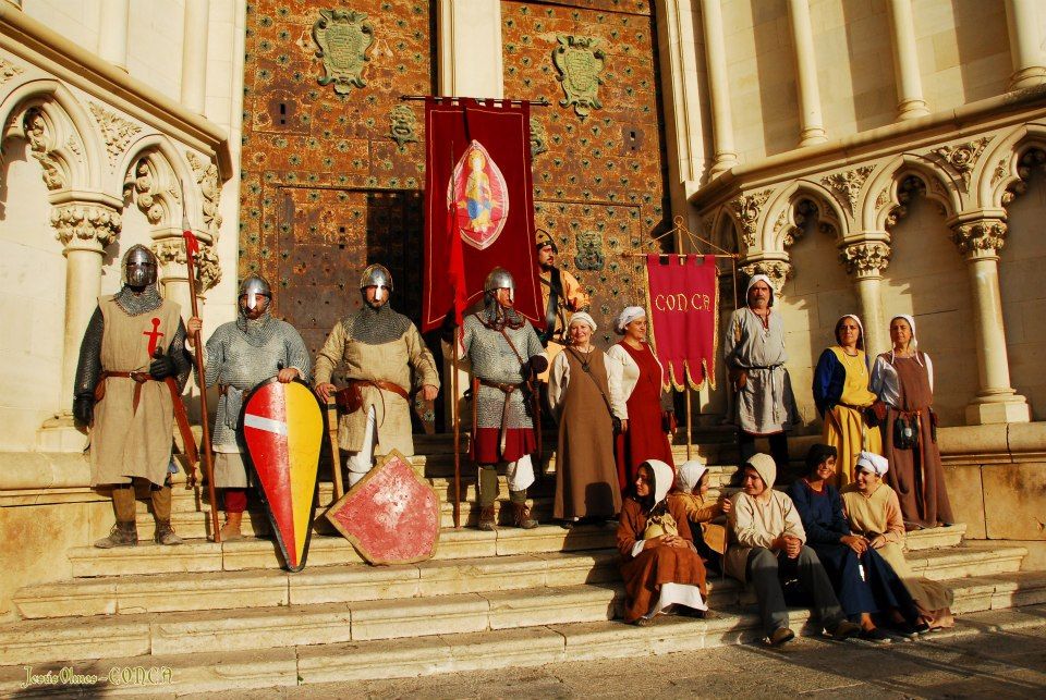 Moya vuelve al medievo