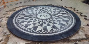 Instalan en Cuenca el memorial en homenaje a Laura y Marina