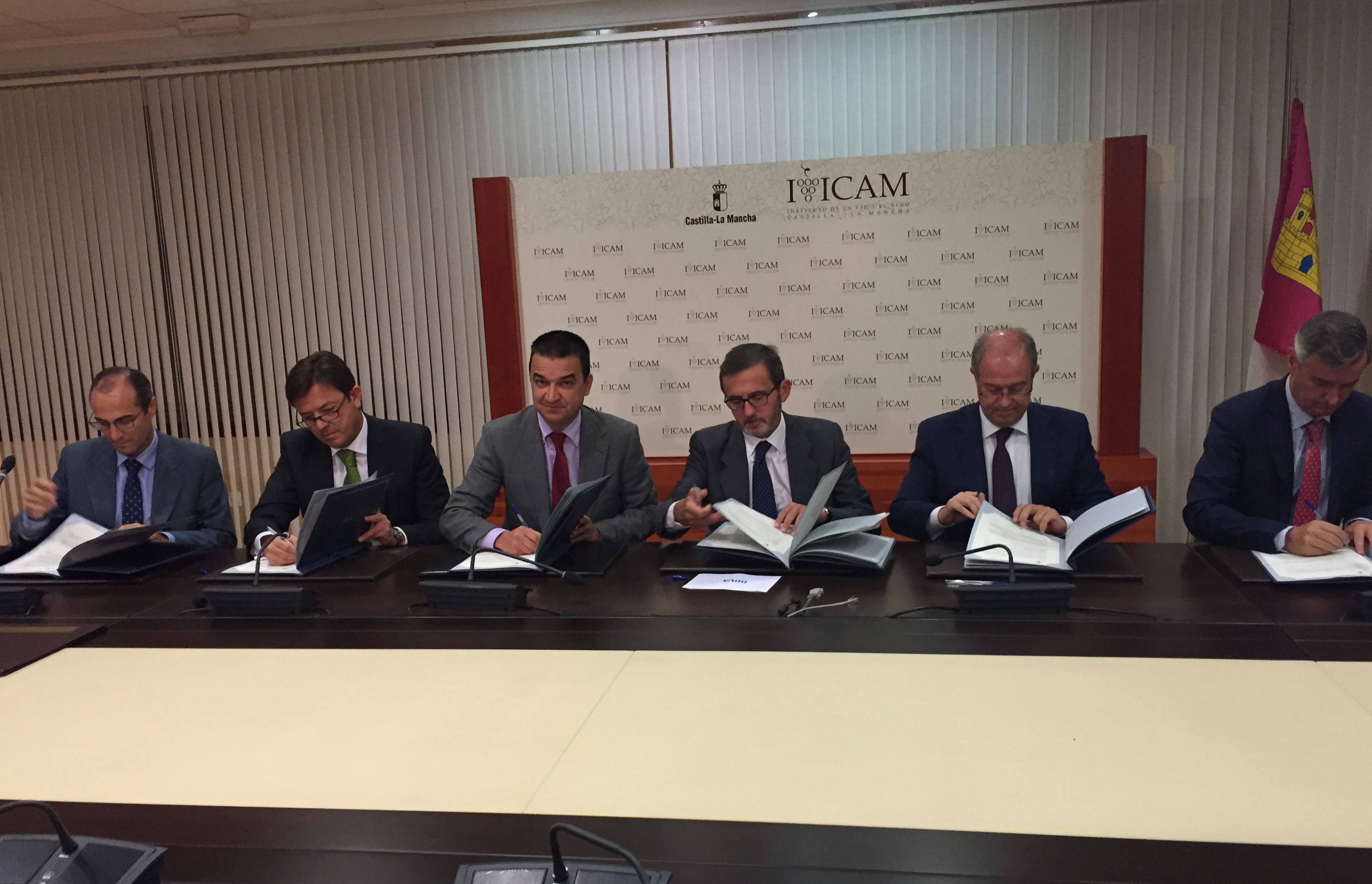 El Gobierno regional agradece la confianza de las entidades financieras para garantizar el relevo generacional en el campo