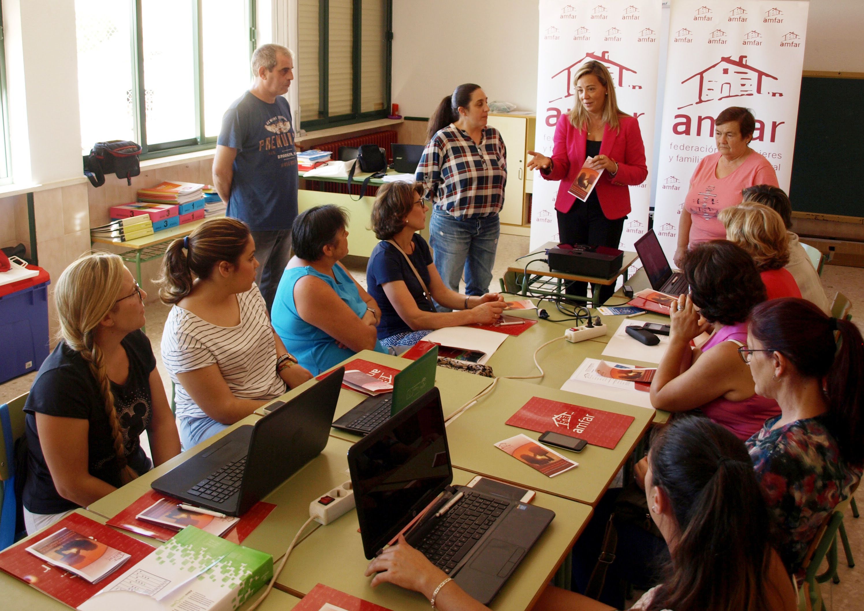 Lola Merino inaugura en San Benito el curso «Internet y Redes Sociales como medio de comunicación»
