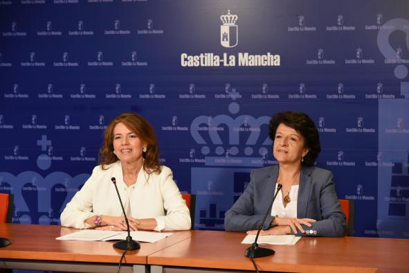 El Gobierno regional pone en marcha el Plan ‘Cuida’ para atender a 4.100 familias y 5.600 menores “en dificultades” durante el año 2016