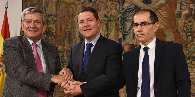 Castilla-La Mancha aprobará la Ley de Transparencia la próxima semana y un ambicioso acuerdo para reducir los trámites burocráticos empresariales