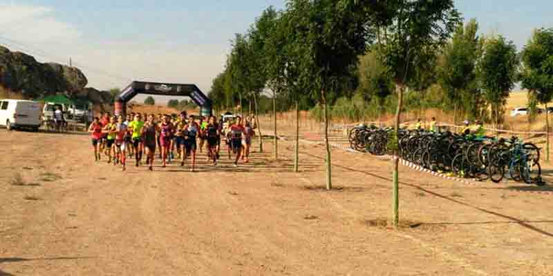 Sesenta participantes se dan cita en el II Duatlón Cross Rus en San Clemente