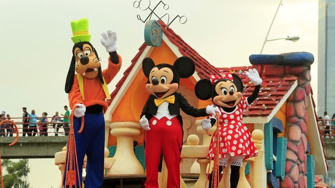 El mundo de fantasía de Disney, temática elegida este año para el gran desfile de carrozas de las Ferias y Fiestas 1 DISNEY