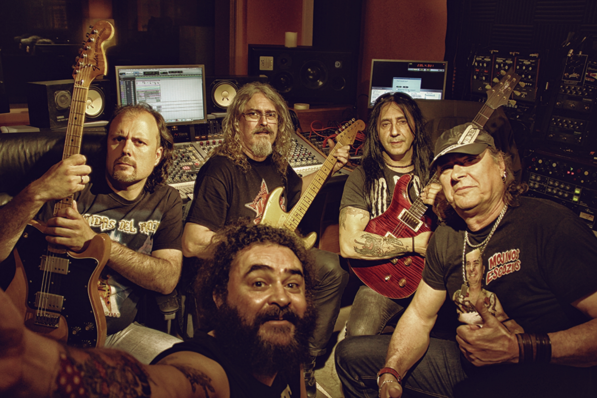 El rock trasgresor y divertido de ‘Mojinos Escozíos’,  en Trillo