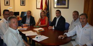 Merino y Cañizares en la reunión con el sector de la caza, 010916