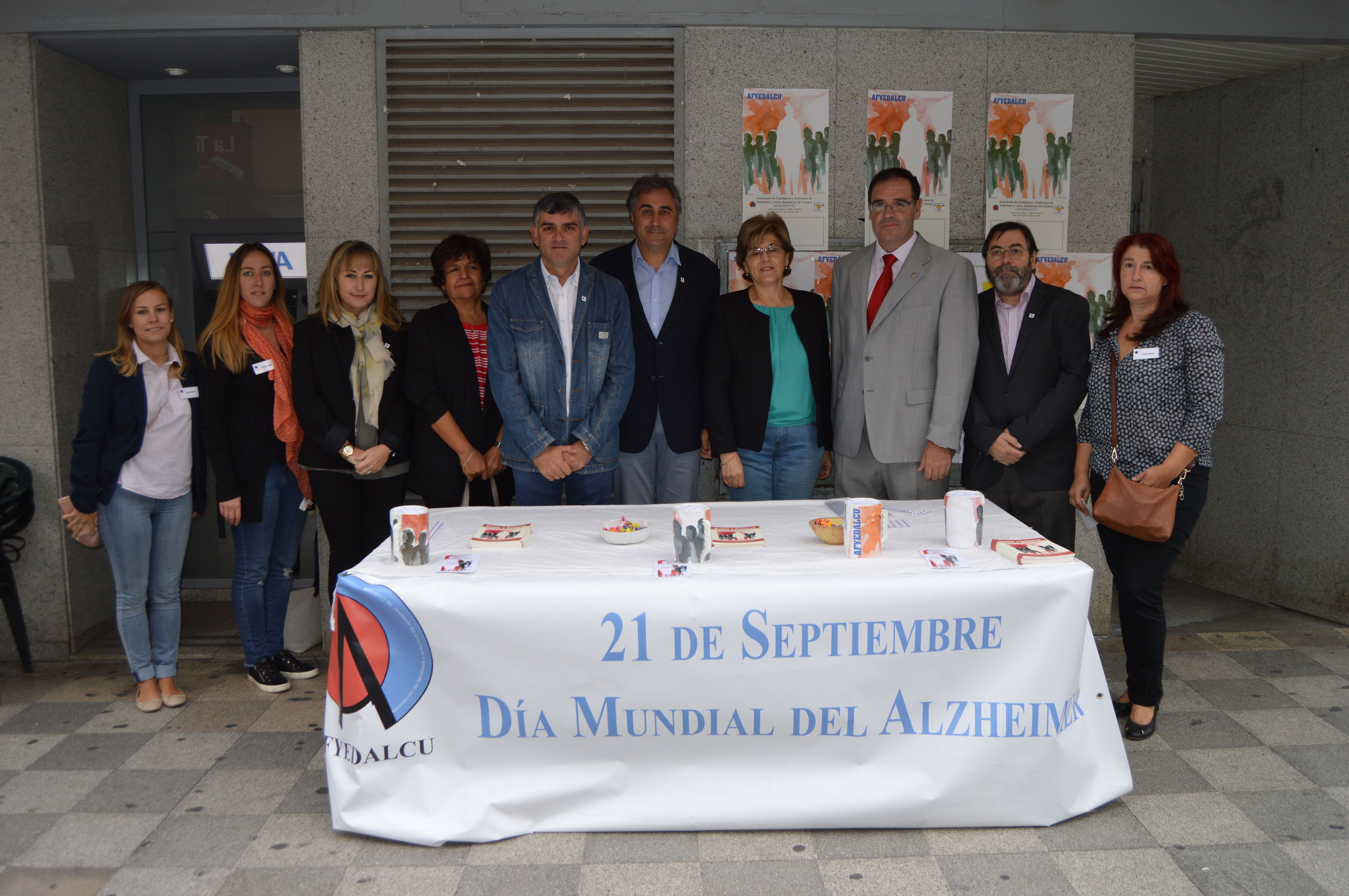 El delegado de la Junta en Cuenca respalda a las asociaciones de familiares de enfermos de Alzheimer de la provincia