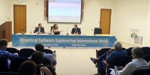 Mesa y participantes ESEIW2016